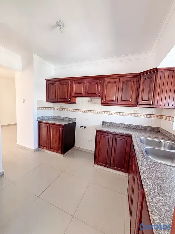 apartamentos - Vendo apartamento en Urb Arismar, Los Frailes I. 4to piso, 3 Hab, 2 parqueos. 2