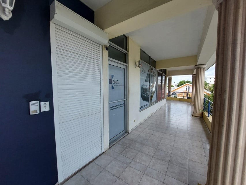 oficinas y locales comerciales - Local Comercial en Alquiler El Millon 9