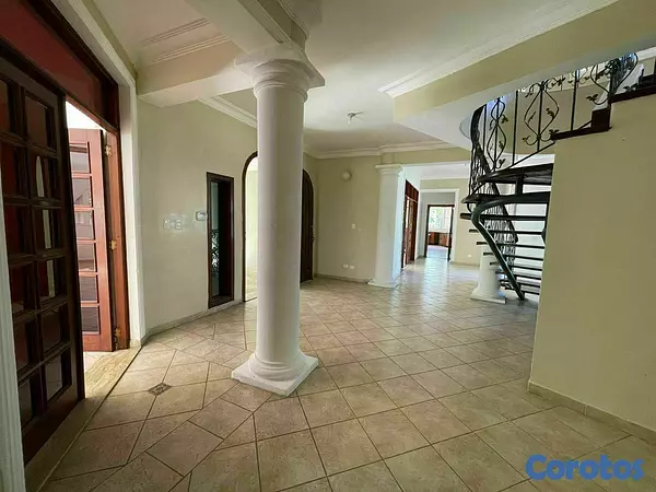 casas - Mansión De 3 Niveles En Zona Exclusiva De Los Ríos 7