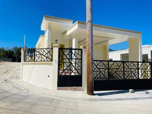 casas - Casa con buenos espacios y distribución  residencial privado a 3 minutos playa 6