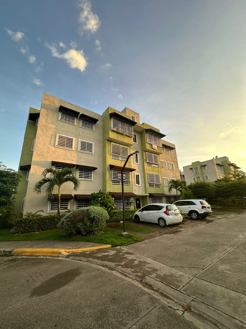 apartamentos - Cómodo y tranquilo apartamento en San Isidro. Acceso privado, seguridad 24/7.