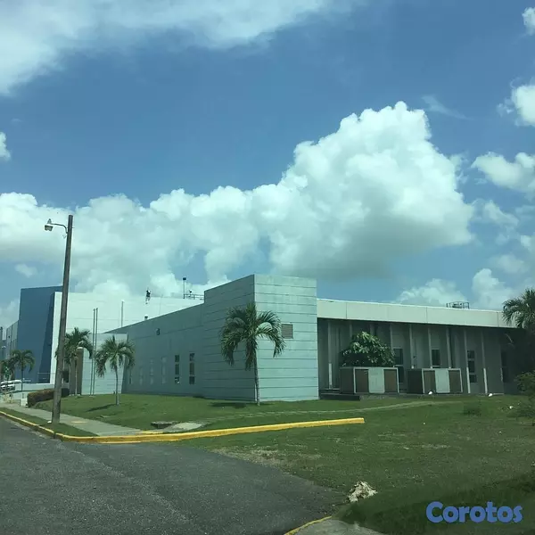oficinas y locales comerciales - Gran nave Industrial Zona Franca San isidro  Posib 4