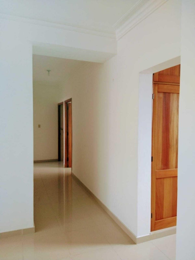 apartamentos - Amplio Apartamento, 3er. piso Villa Marina de Tres Habitaciones 3