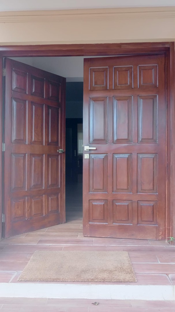 casas - VENDO   EXCELENTE CASA EN ARROYO HONDO (NUEVA)
PRECIO US$ 300 mil (negociable) 6