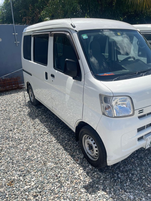 carros - Daihatsu hijet 2018 130mil de inicial  9