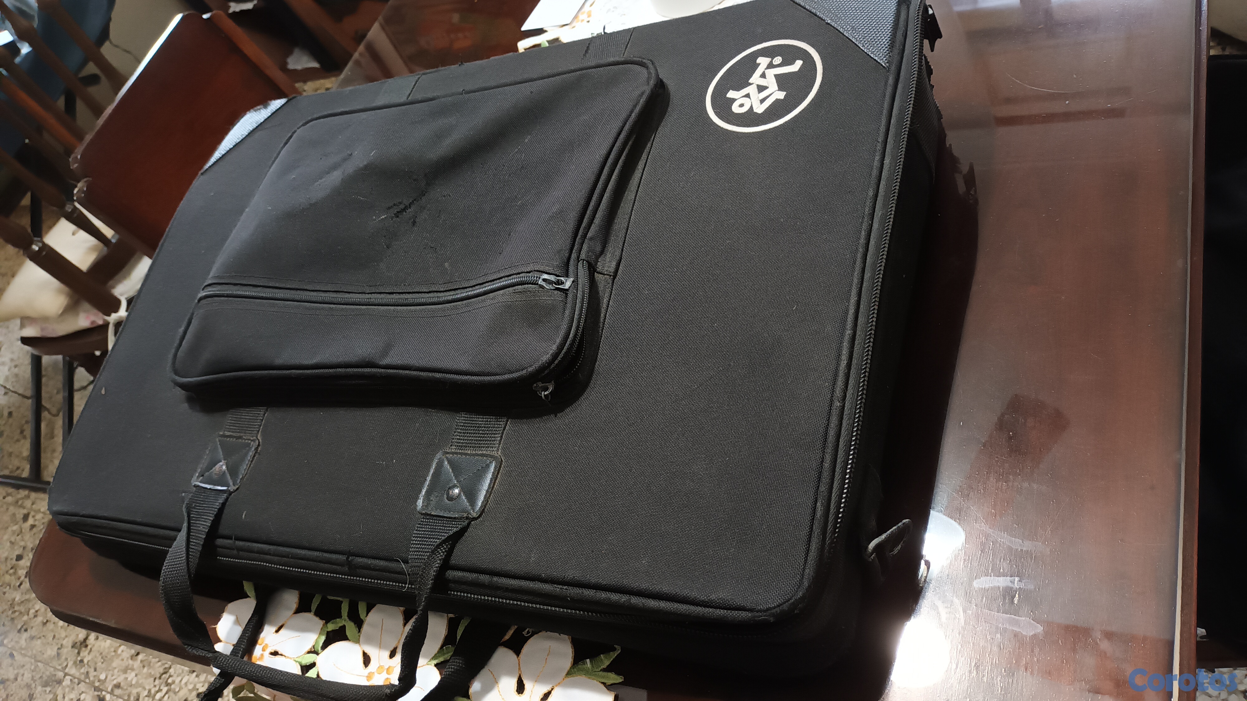 otros electronicos - Consola-mixer Mackey 4