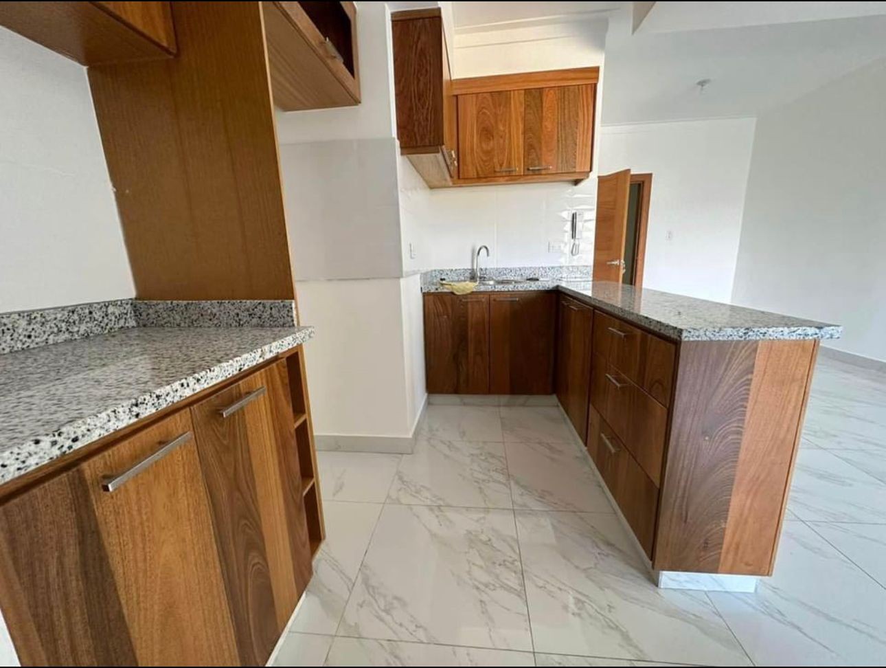 apartamentos - Vendo apartamento en la av. Independencia km 6 de  con ascensor , 1hab 7