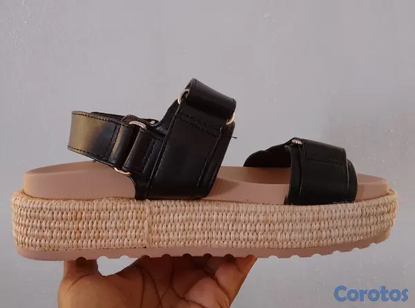 zapatos unisex - Caja de calzados , todo nuevo , 23 pares  9