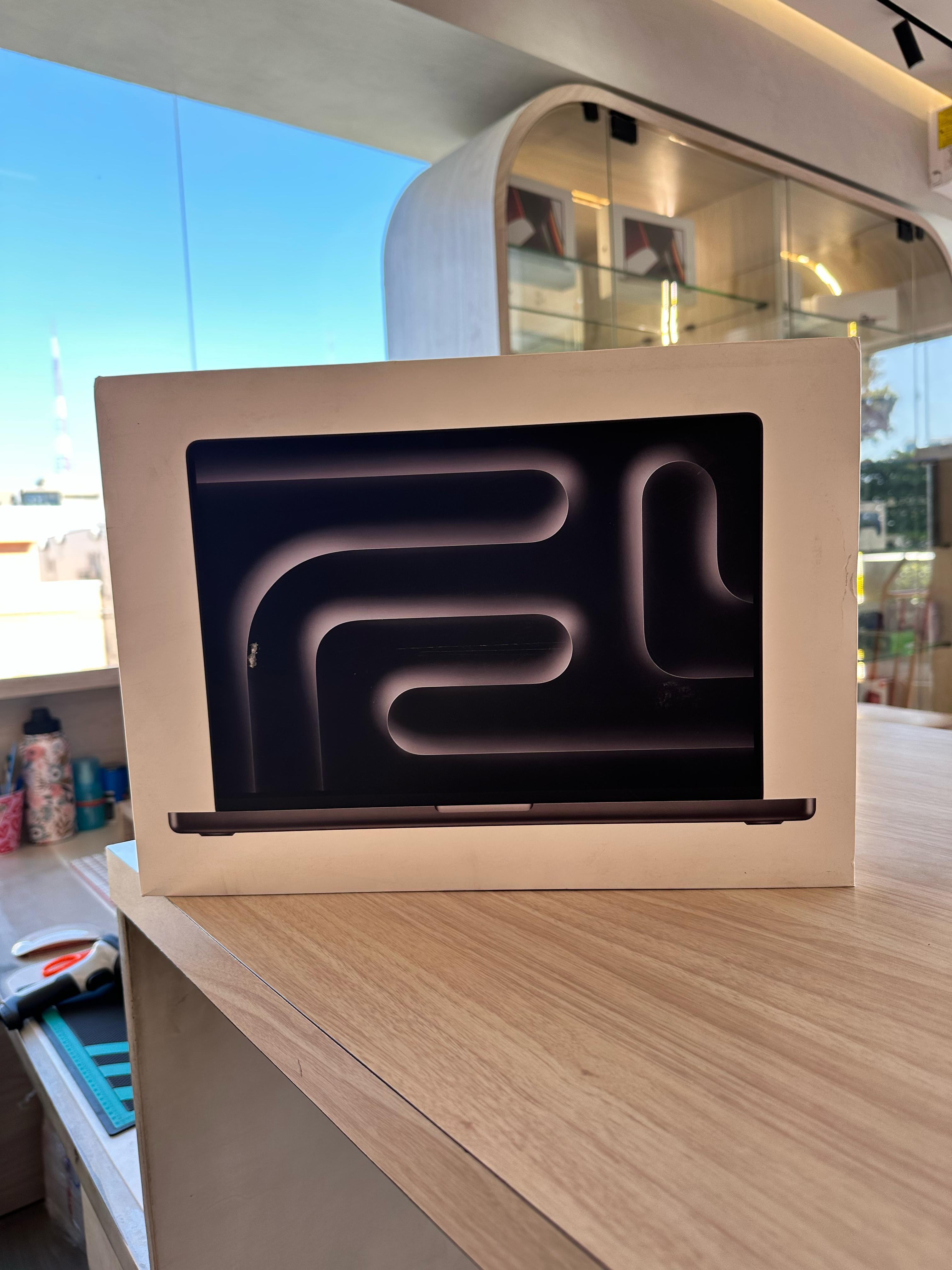 computadoras y laptops - MACBOOK M4 PRO 14'' 24GB RAM 512GB SSD SELLADA 0
