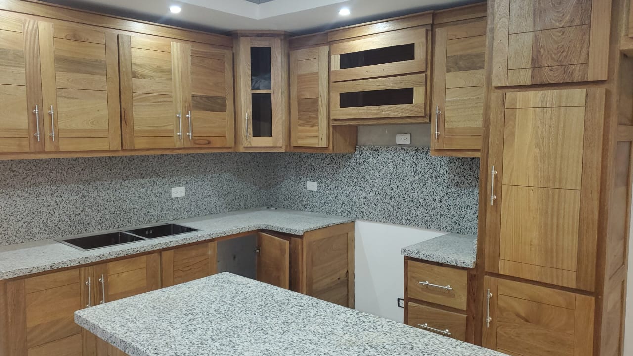 casas - Espaciosa casa, Nueva, Brisa Oriental. H.A 4