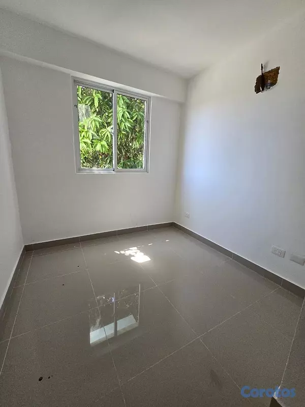 apartamentos - vendo nuevo independencia piso 4 tres habitaciones dos baños dos parqueos balcón 10