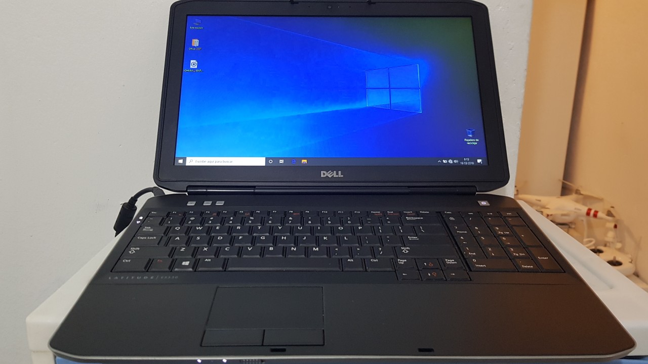 computadoras y laptops - Dell latitude 17 Pulg Core i3 Ram 4gb Disco 300gb Teclado numerico