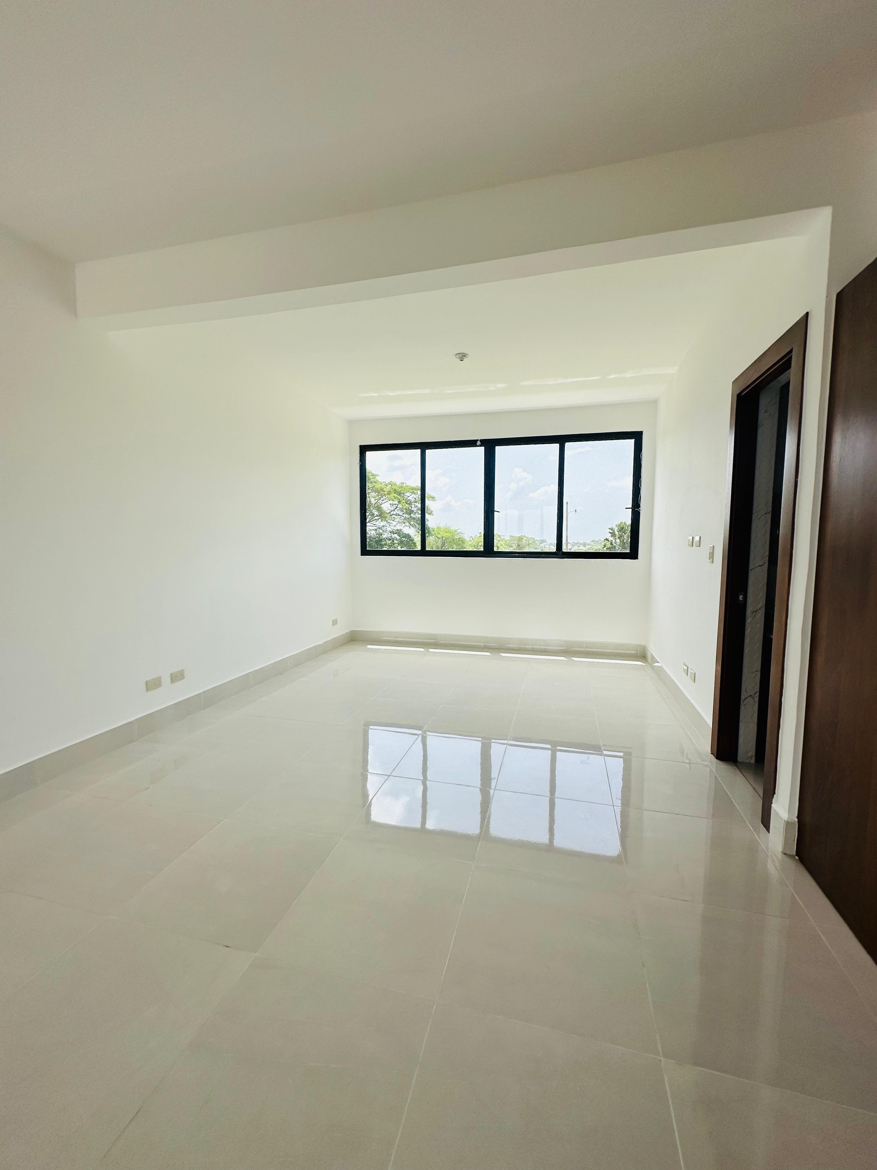 apartamentos - APARTAMENTO EN URBANIZACION THOMEN EN VENTA. 2