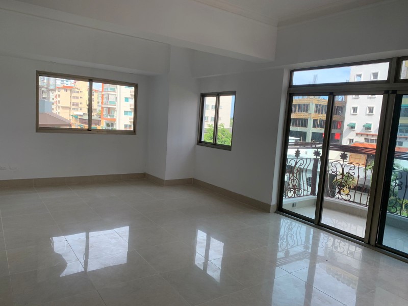 apartamentos - Apartamento amplio y céntrico bella vista 7