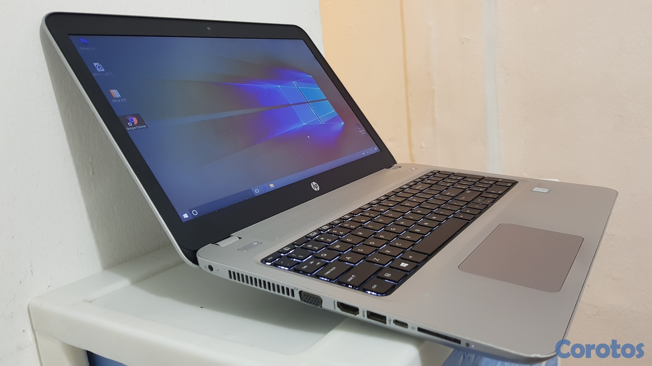 computadoras y laptops - laptop hp G4 17 Pulg Core i5 7th Gen Ram 12gb ddr4 Disco 756gb Wifi y bluetoth  2