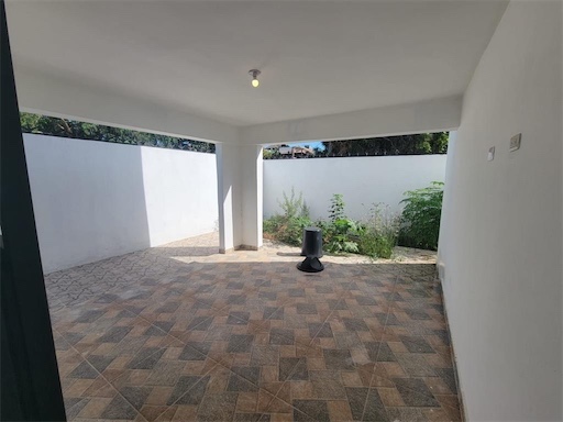 casas - Venta de casa en la autopista de san Isidro brisa oriental Santo Domingo  6