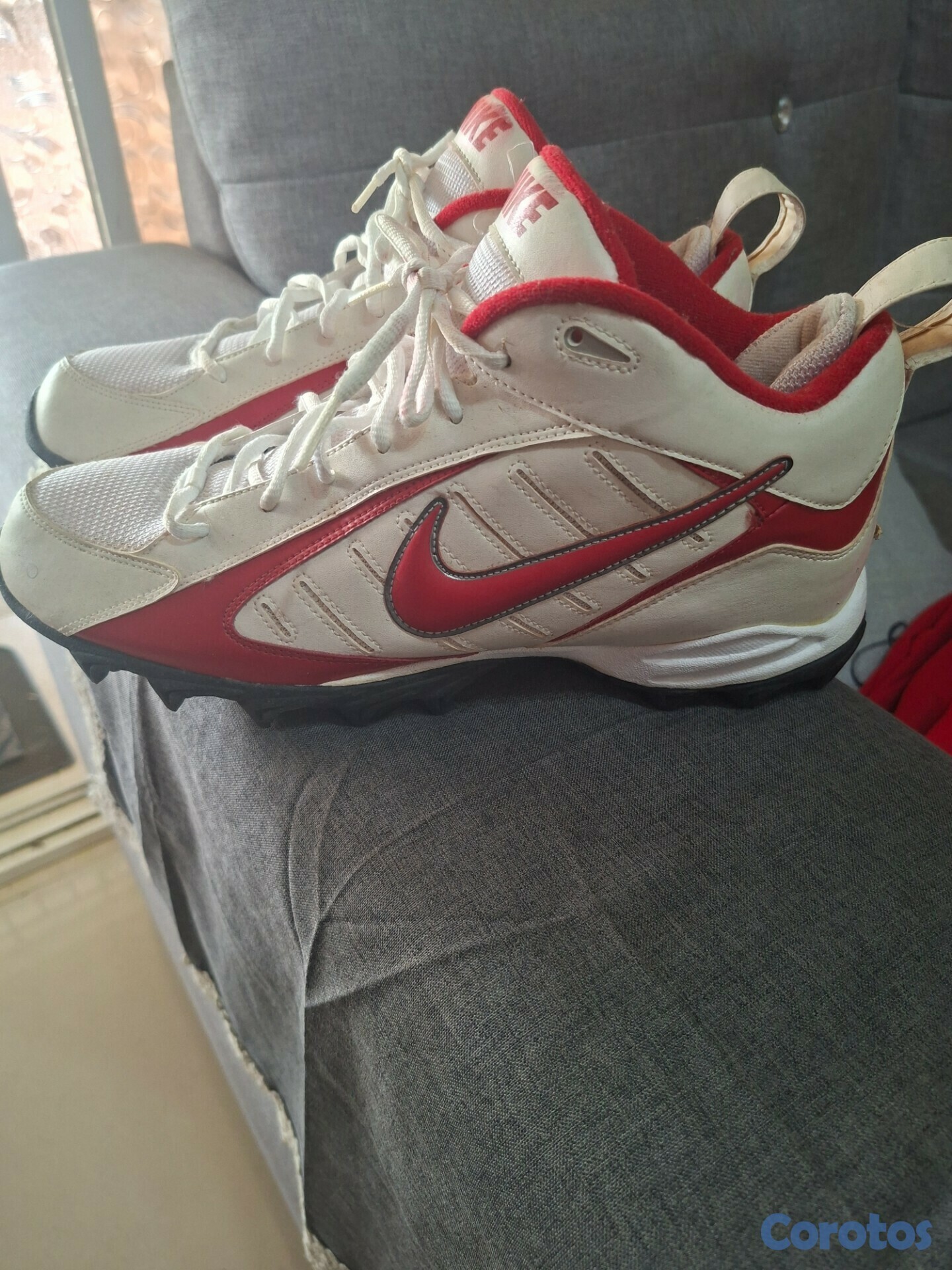 Artículos Deportivos - Clavos de baseball/softball y ropa deportiva  10