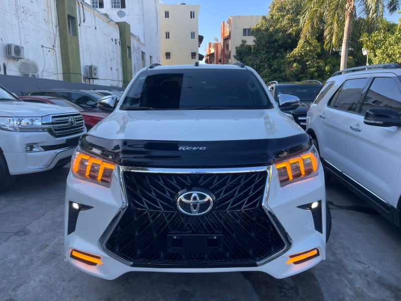 jeepetas y camionetas - Toyota hilux full 2020 nuevaaaaa