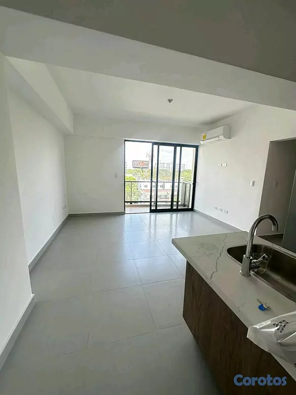 apartamentos - Apartamento con Linea Blanca en Ens. Naco 16