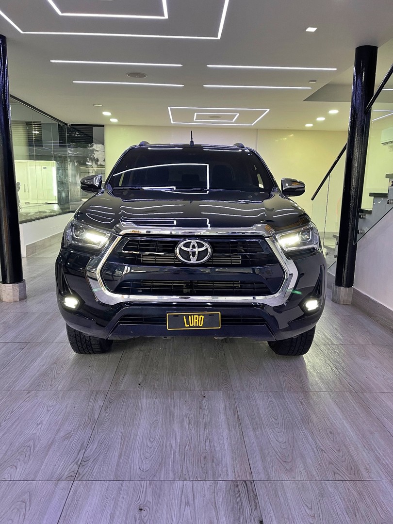 jeepetas y camionetas - Toyota Hilux 2022 full impecable  1