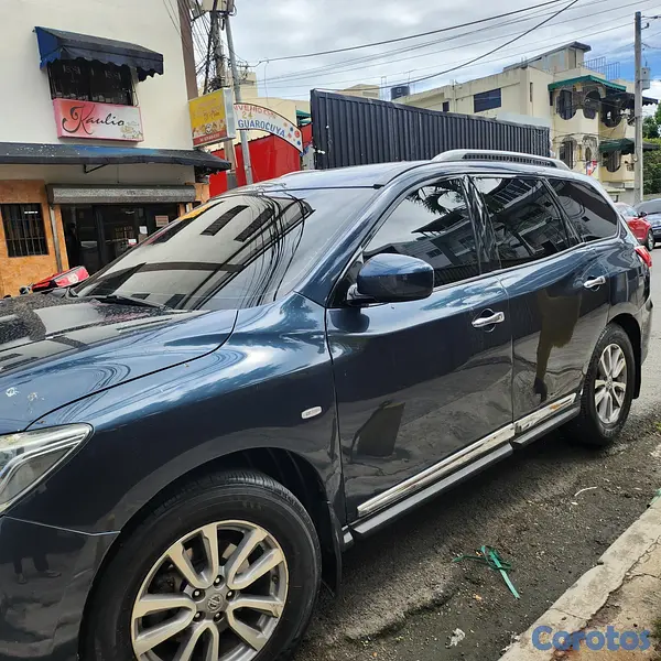 jeepetas y camionetas - Nissan Pafhannder 2015 poco uso  3