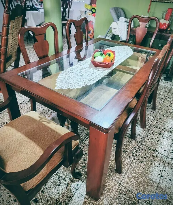 muebles y colchones - En caoba comedor . 2