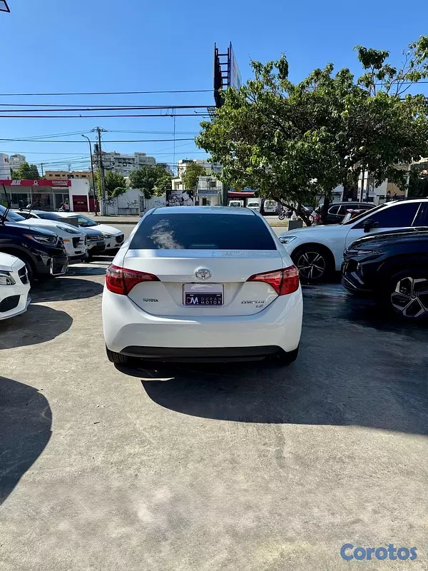 carros - Toyota Corolla LE Plus 2018 7