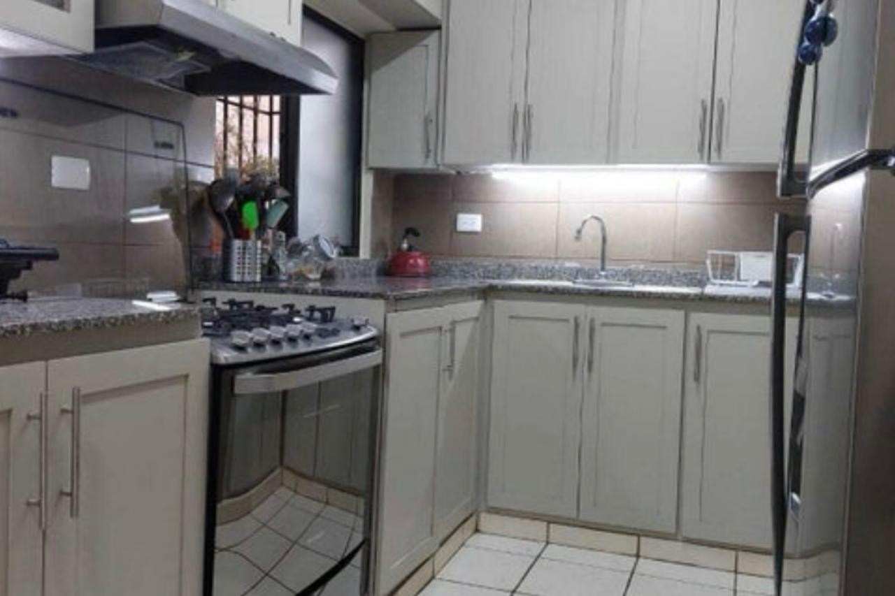 apartamentos - Apartamento En Alquiler En La Julia Amueblado De Tres Habitaciones 3