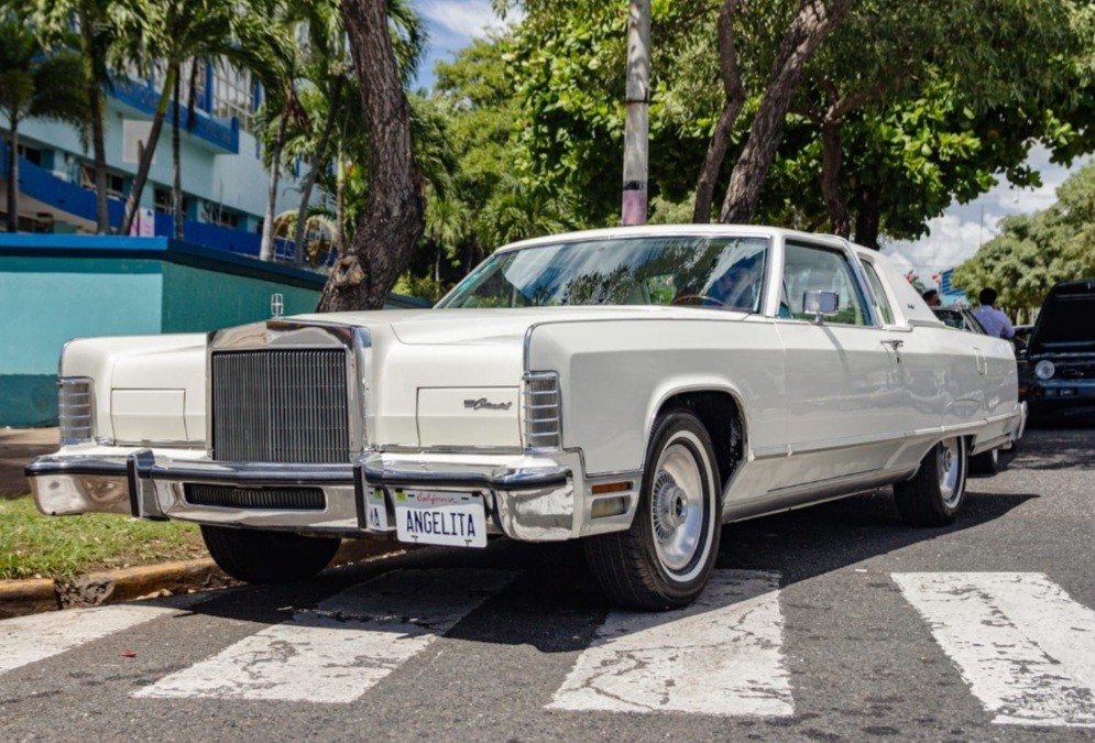 carros - Lincoln Continental 1977 Towncoupe Cartier Edition  0