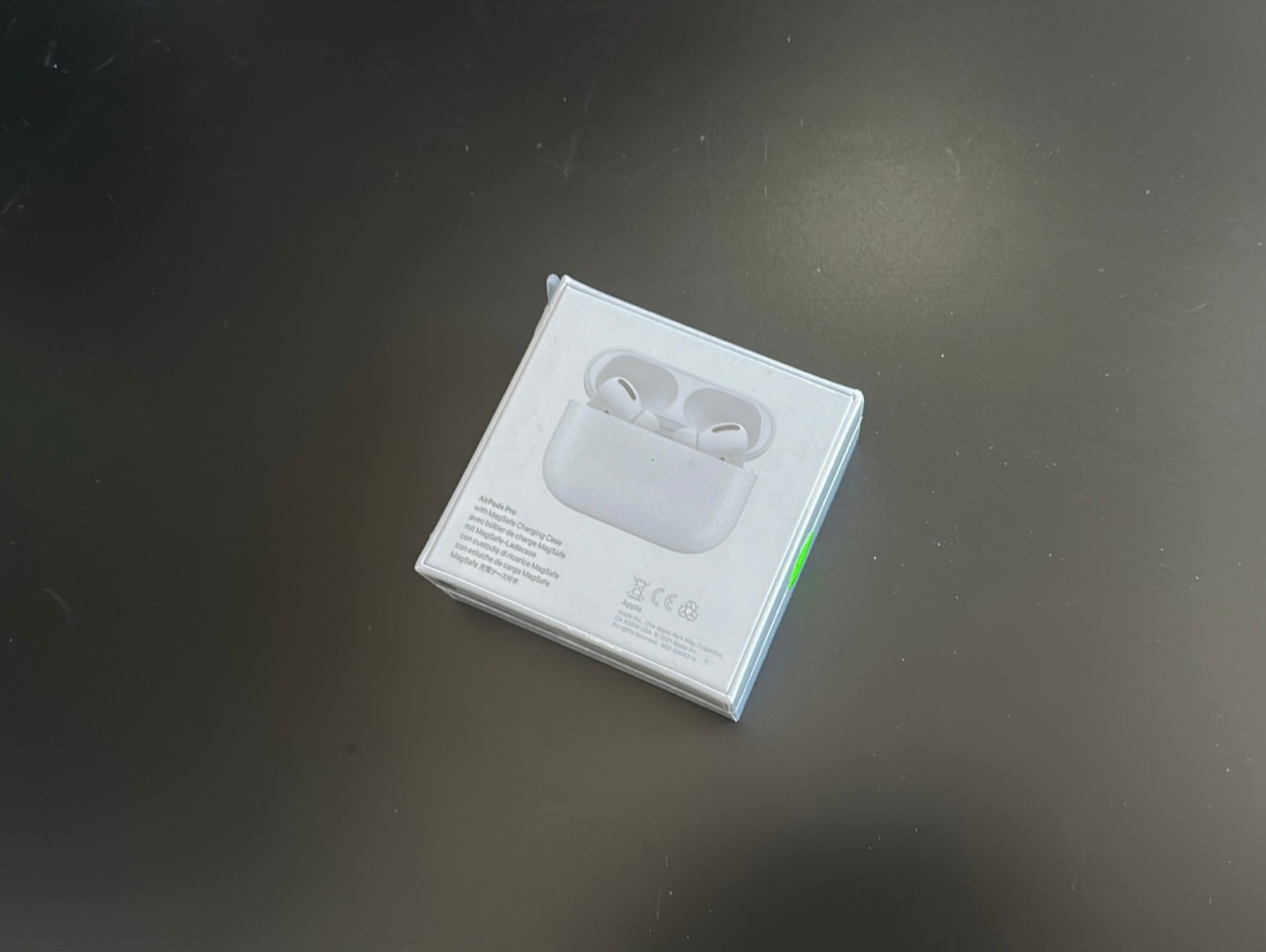 accesorios para electronica - Vendo Airpods Pro Magsafe Case Nuevos Sellados, RD$ 11,995 NEG 1