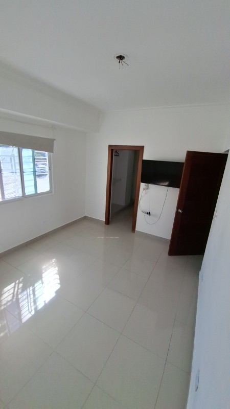 apartamentos - Se alquila apartamento amplio y fresco en El Millón: USD 1,200

 8