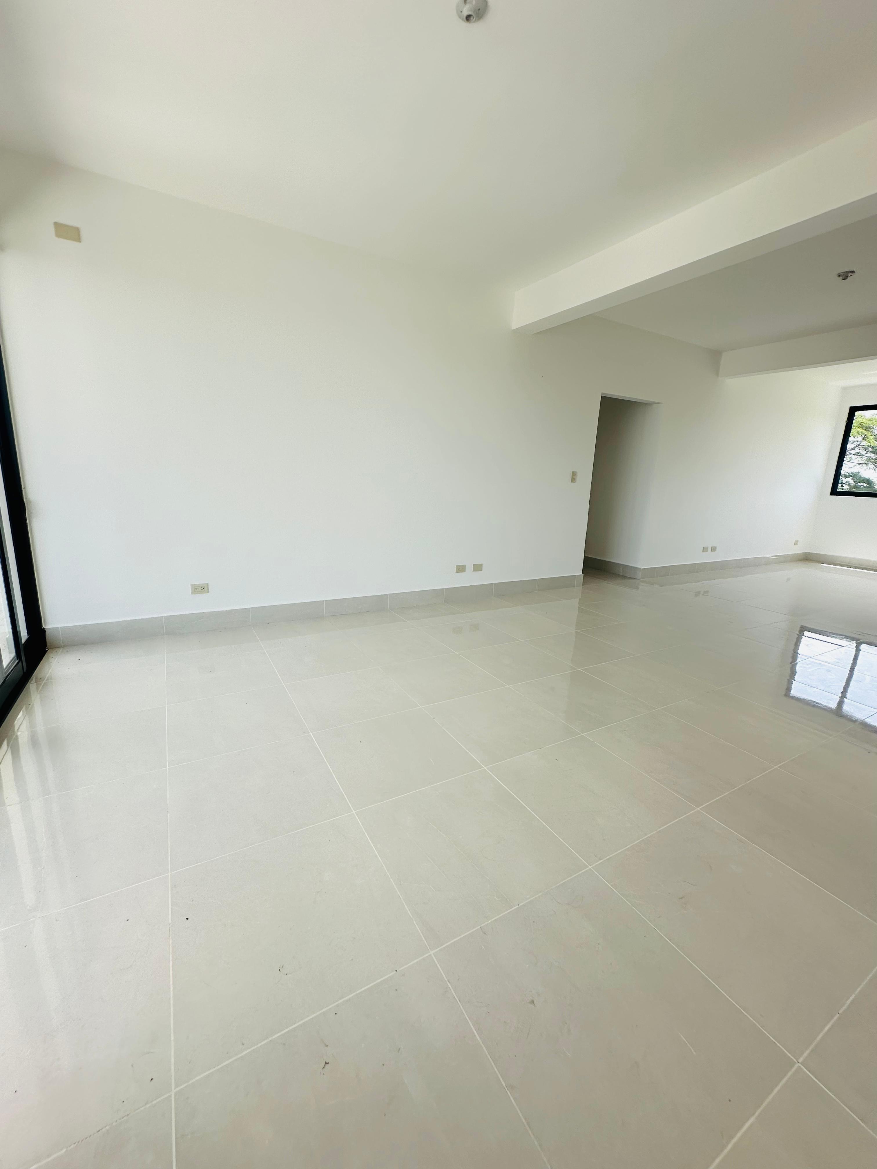 apartamentos - APARTAMENTO EN URBANIZACION THOMEN EN VENTA. 3