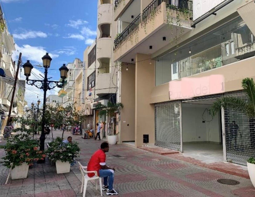 oficinas y locales comerciales - Local Comercial en Alquiler Zona Colonial 5