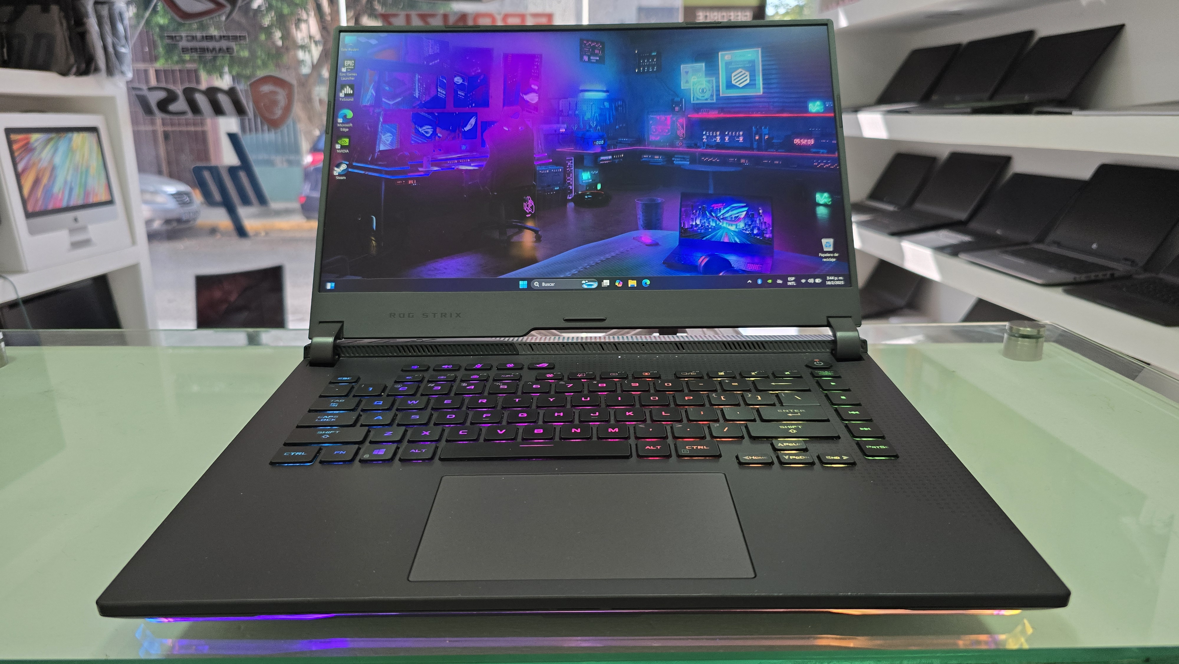 computadoras y laptops - Asus Strix 15 Ryzen 9 Ram 32gb ddr4 Disco 1000gb SSD NVIDEA Rtx 3070 8gb  1