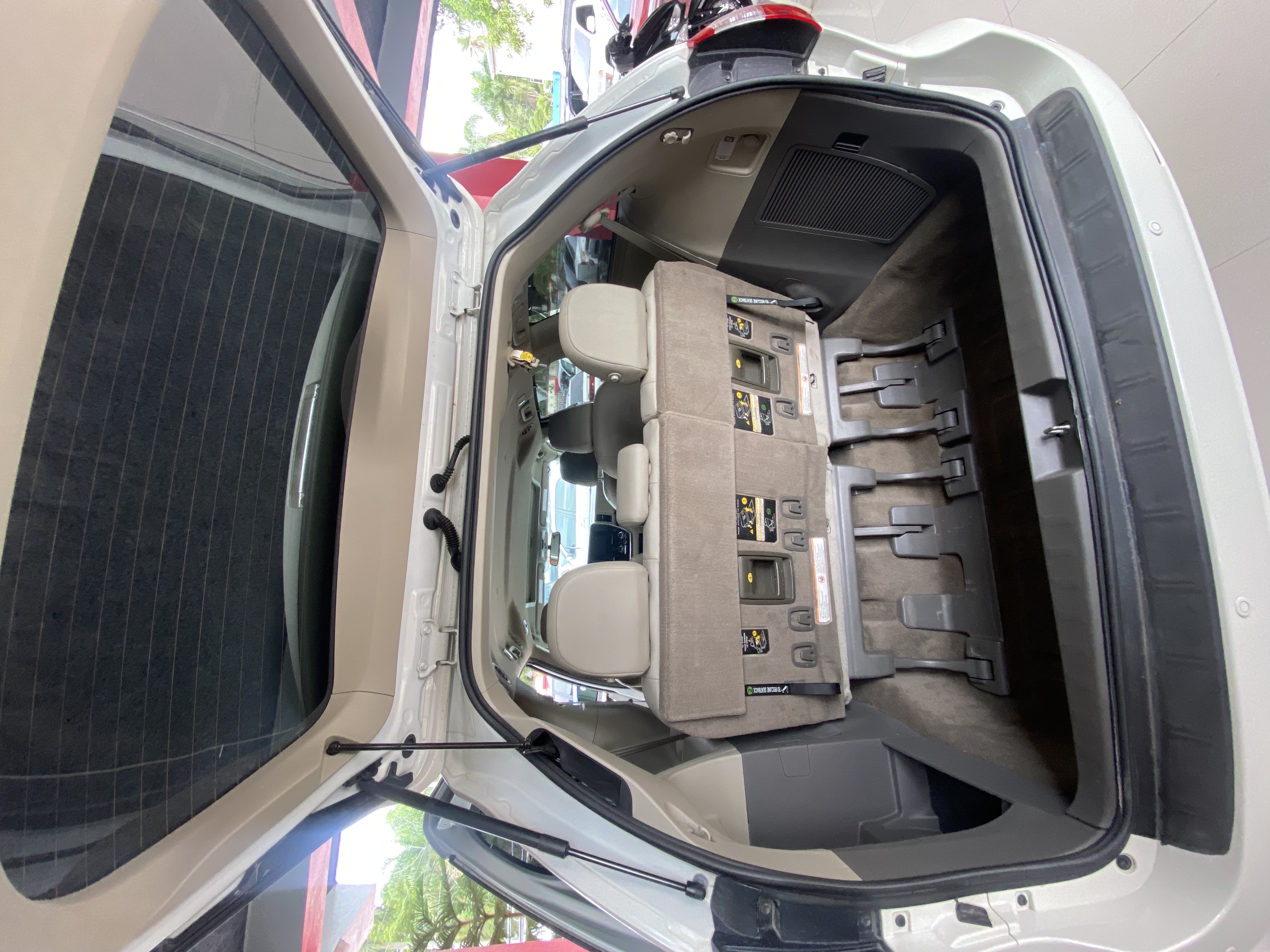jeepetas y camionetas - TOYOTA SIENNA 2017 4