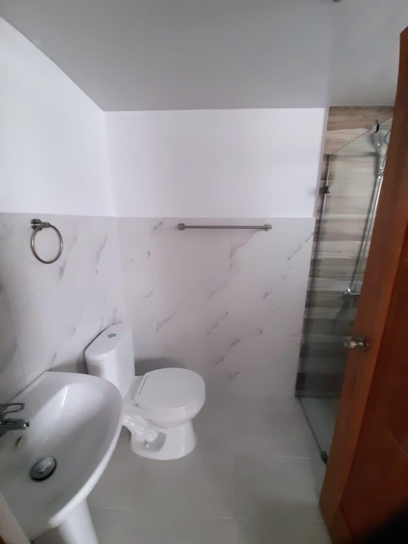 apartamentos - Apartamento en alquiler en el residencial altos de la Colombia  4