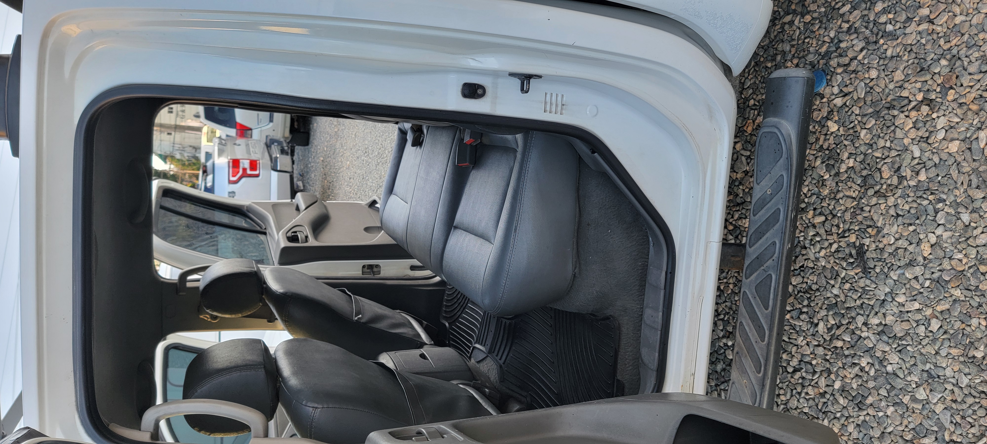 jeepetas y camionetas - NISSAN NAVARA D/C  2011 5