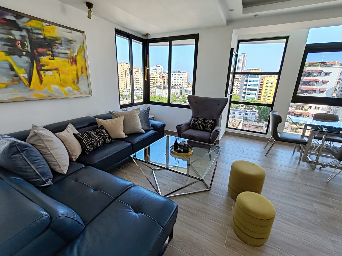 apartamentos - Penthouse en alquiler amueblado, nuevo, en Bella Vista, piscina, terraza, salón. 1
