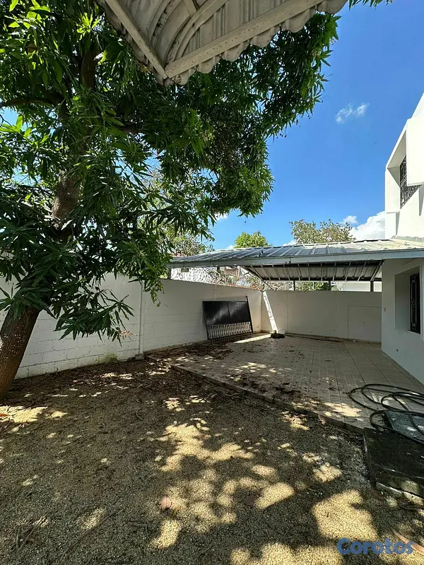oficinas y locales comerciales - Casa Comercial en el Reparto Oquet Santiago 7