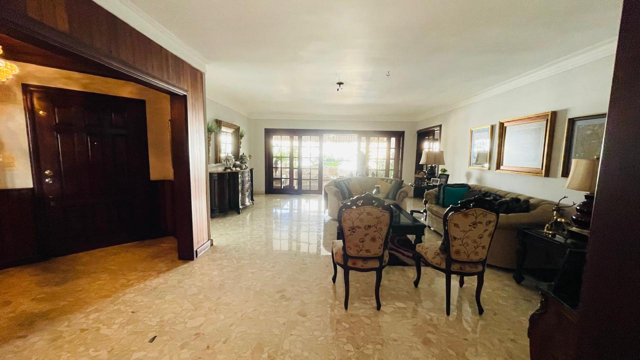 apartamentos - apartamento en piantini en venta  2