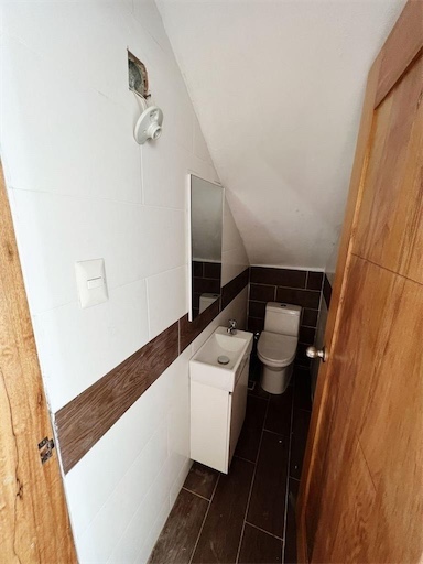casas - Venta de casa en la autopista de san Isidro con jacuzzi Santo Domingo este  3