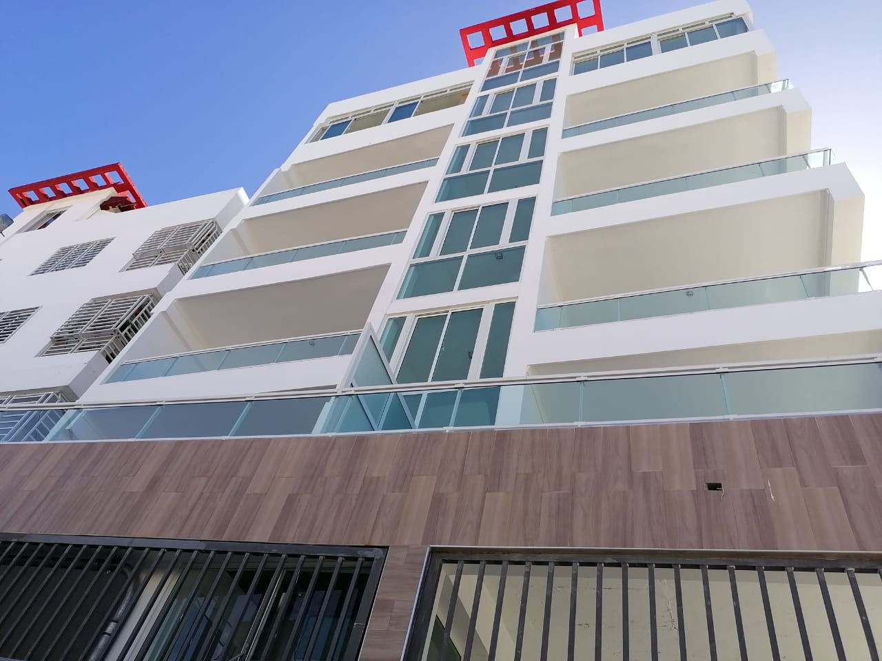 Apartamentos nuevos a estrenar en la Avenida Monumental con ascensor 
