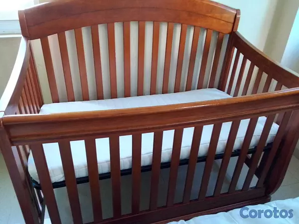 muebles - Vendo cuna de madera en excelente estado. 3