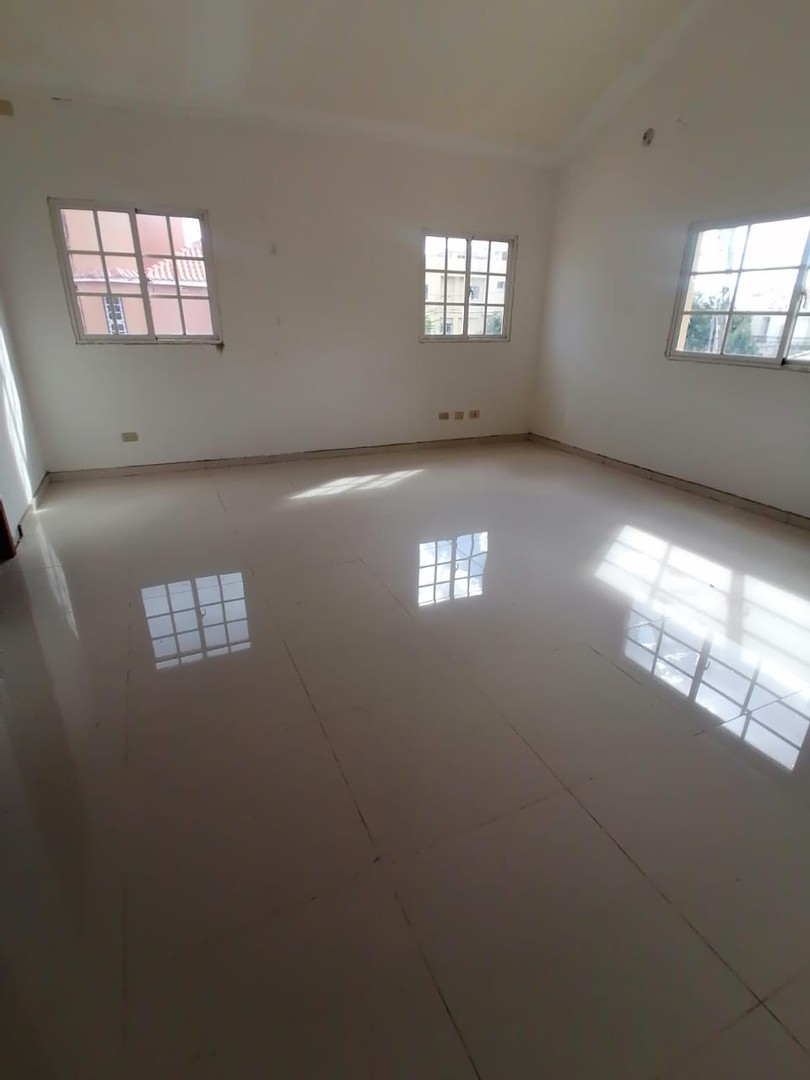 casas - Se vende casa en San Isidro a dos minutos del Bravo 9
