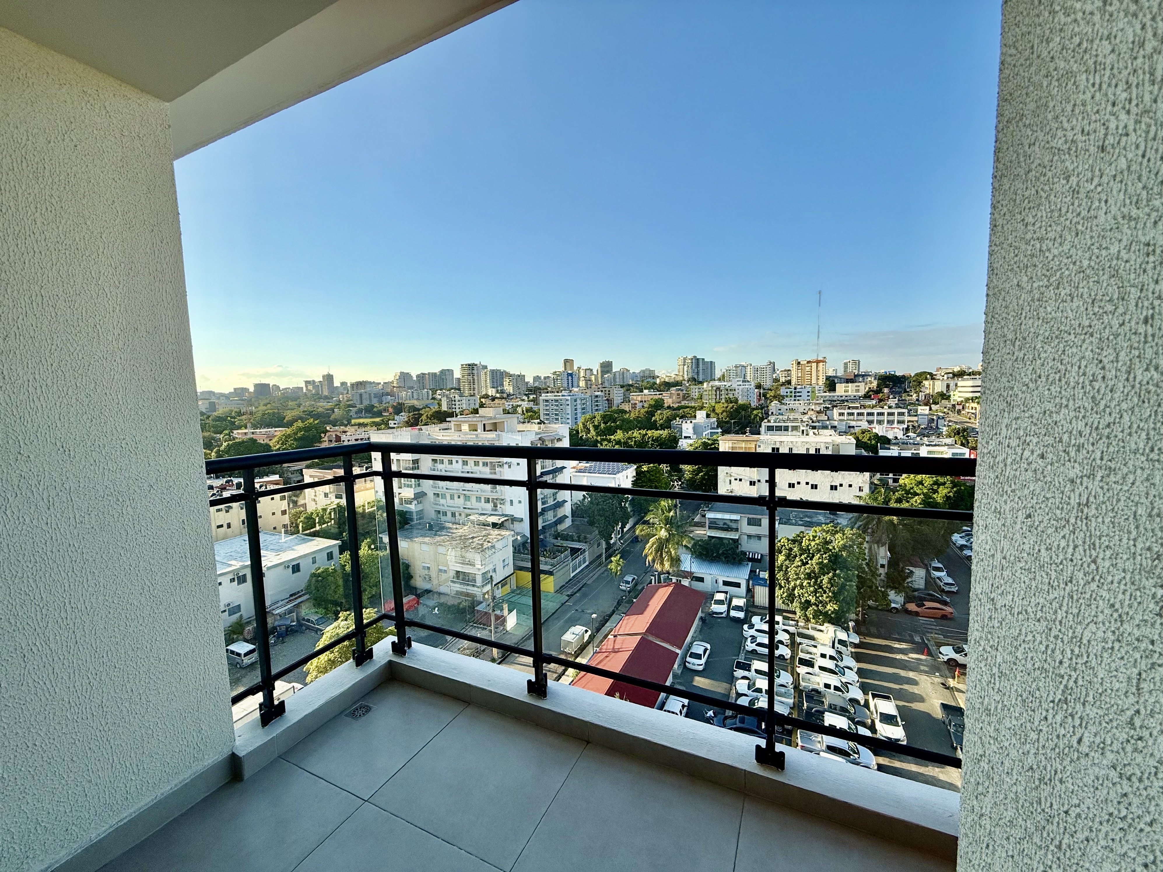 apartamentos - Apartamento en alquiler Zona Universitaria, 2 habitaciones 2 baños 2 Parqueos 