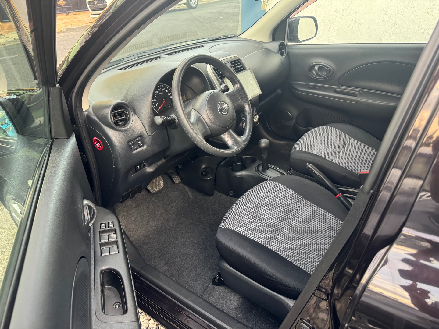 carros - Nissan march 2018 5