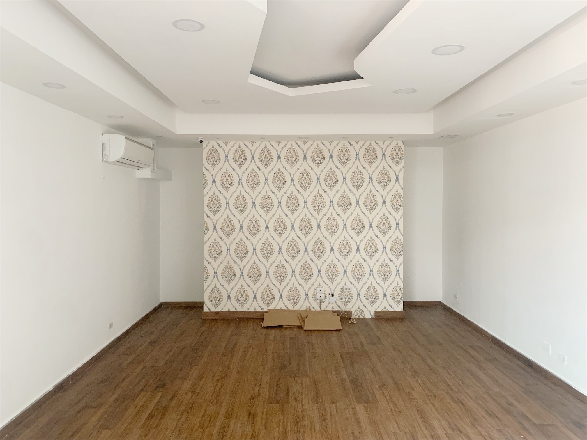 oficinas y locales comerciales - Local primer nivel Piantini  2