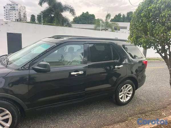 jeepetas y camionetas - Ford Explorer xlt 2016 5
