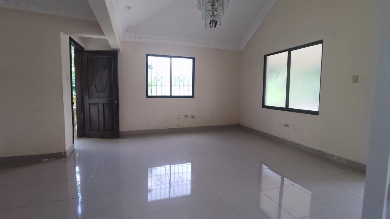 casas - Casa con 4 niveles, Charles de Gaulle (J.E)  5