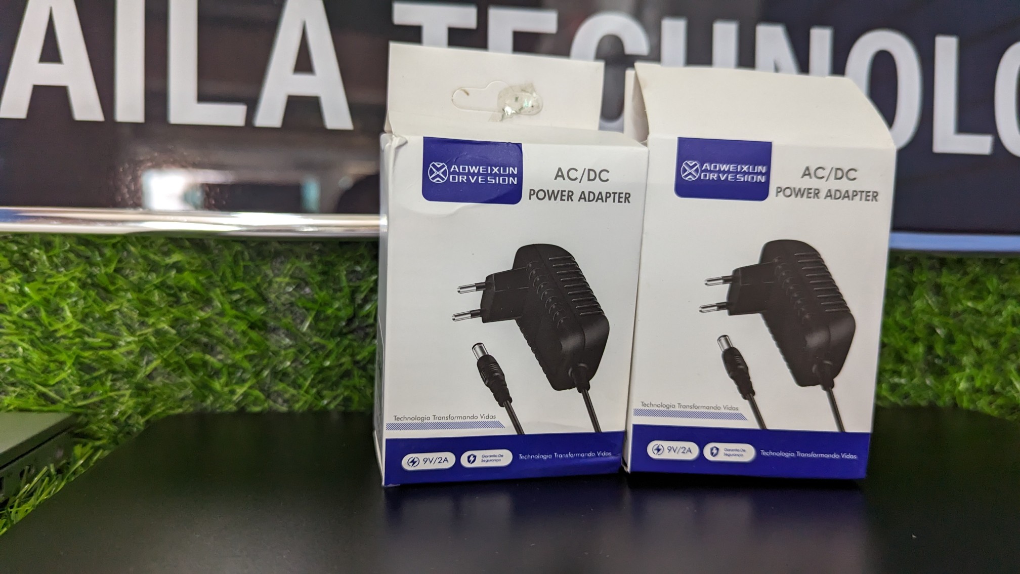 celulares y tabletas - Adaptador de fuentes.. 1